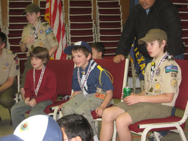 2010-Pack409-Blue-n-Gold - 234.jpg